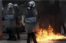 Biểu tình phản đối kế hoạch cải cách hưu trí tại Hy Lạp 